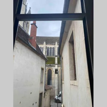 Appart 4 climatisé en face de la chouette Appartement Dijon